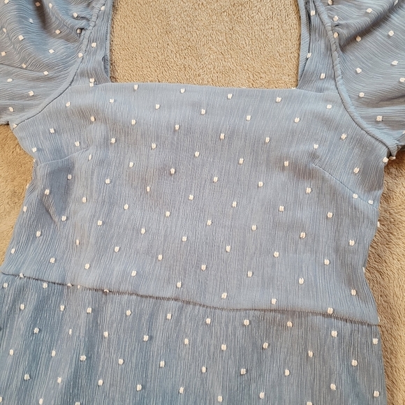 Moon River Back Cut-Out Clip Dot Tiered Midi Dress From Anthropologie - Picture 9 of 16